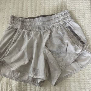 Lululemon Tracker 4” Running Shorts
